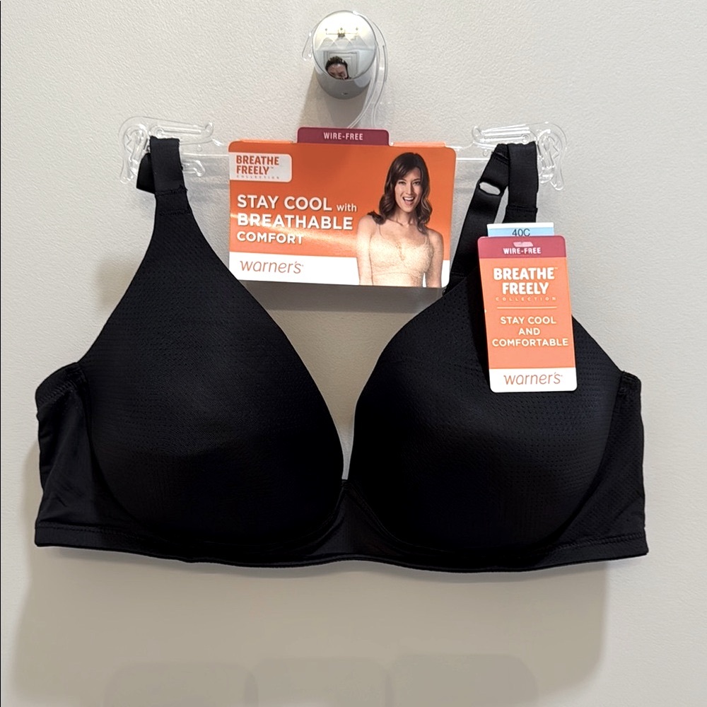 Warner's Women's Black Wire-Free Bra size 40C
